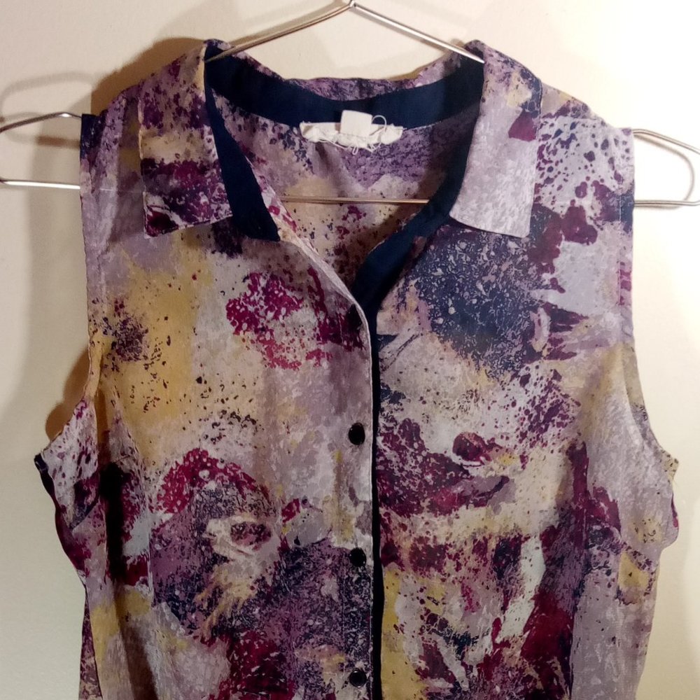 Olive & Oak Sleeveless Blouse